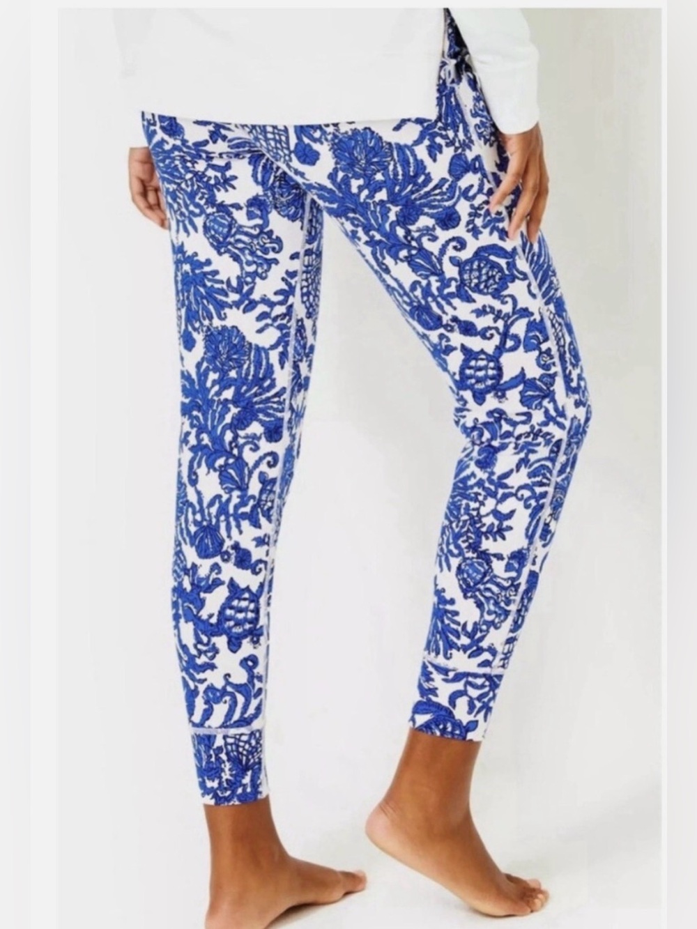 Lilly Pulitzer Luxletic UPF 50+ Island Jogger Deeper Coconut Ride With Me Size L - Picture 3 of 9